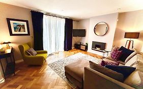 Luxury 2 Bedroom Town Apartment